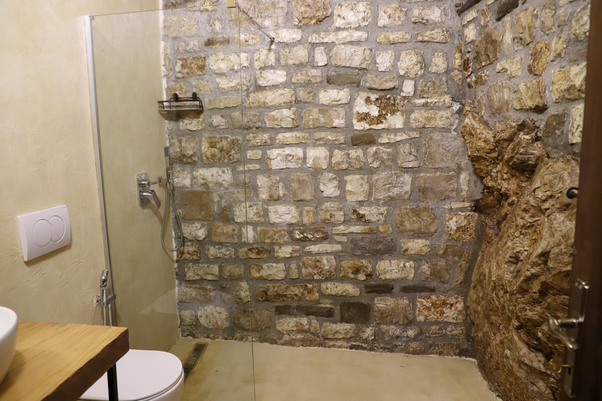 Art Castle Hotel