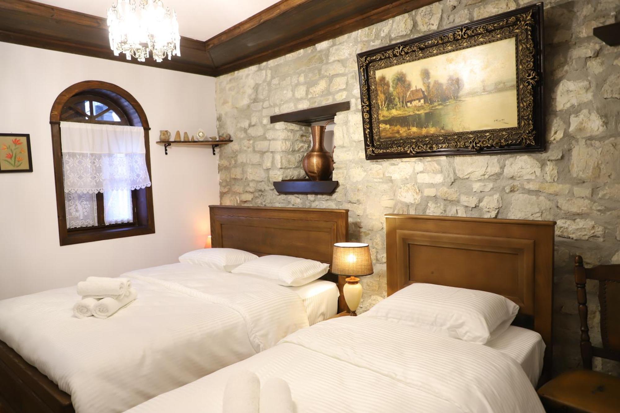 Art Castle Berati