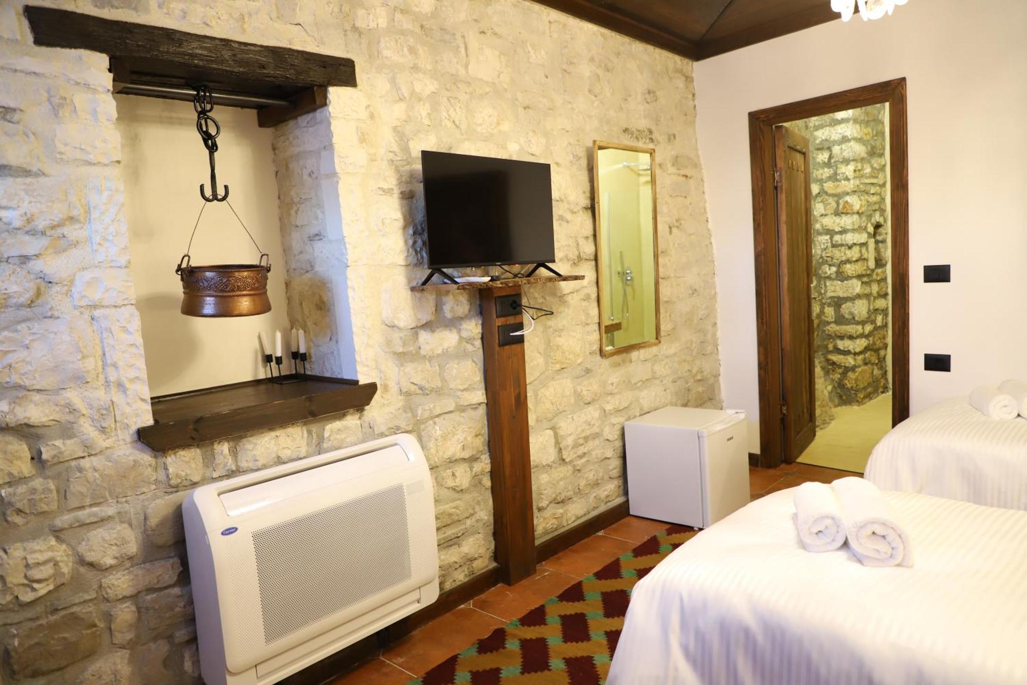 Art Castle 4*